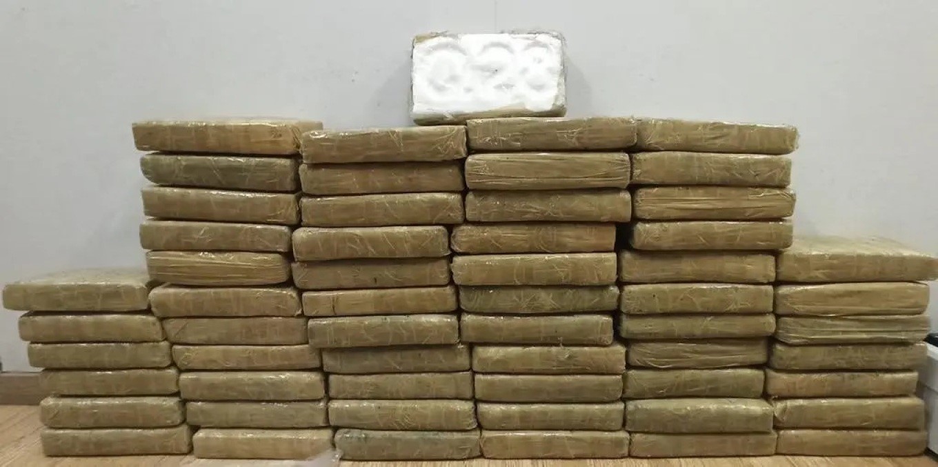 Κοκαΐνη 67 κιλών σε κοντέινερ στον Πειραιά